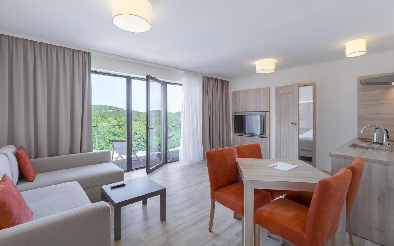 Blue Mountain Resort シクラルスカ・ポレンバ エクステリア 写真
